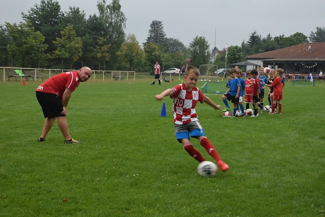 (8) 2019 Feriencamp beim Training